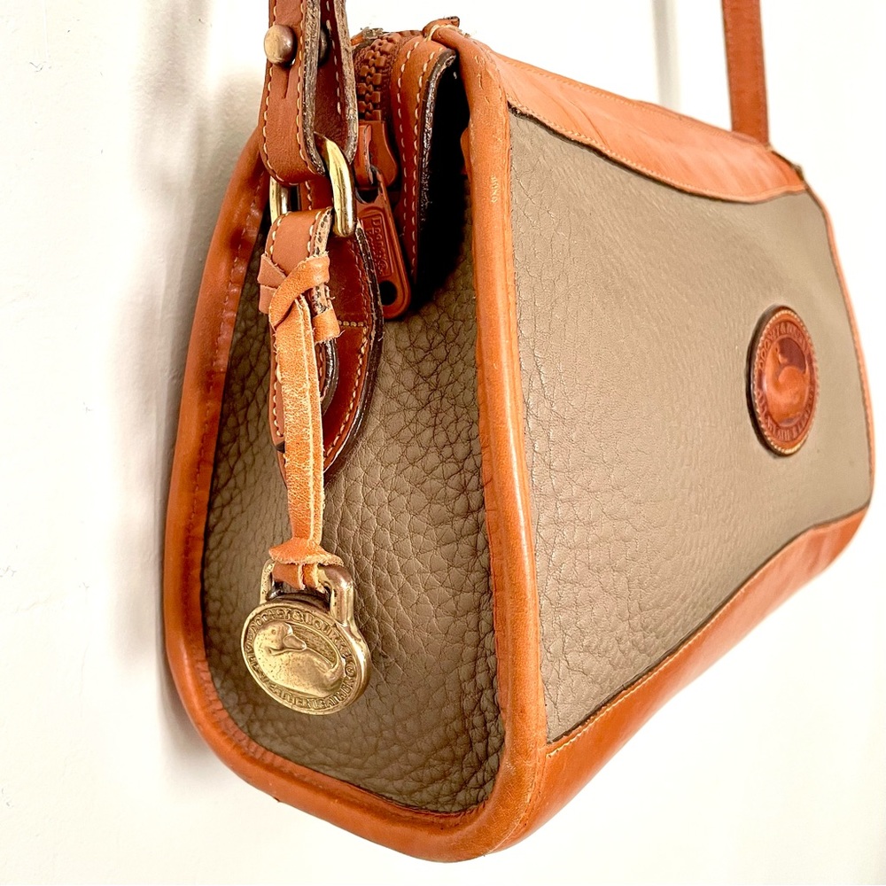 Vintage 80’s Dooney & Bourke Crossbody Handbag - Picture 7 of 11